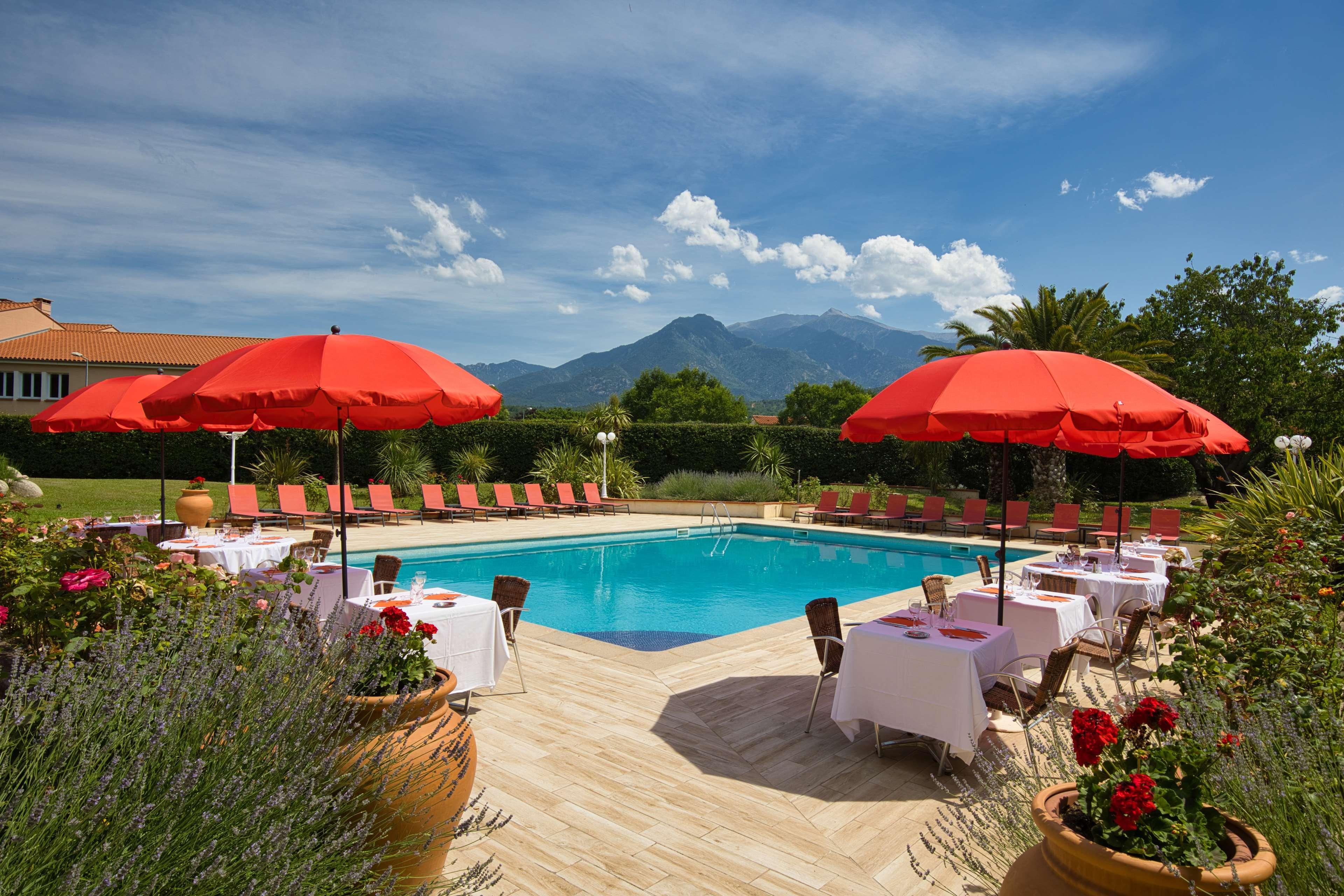 Best Western Le Vauban Прад Экстерьер фото